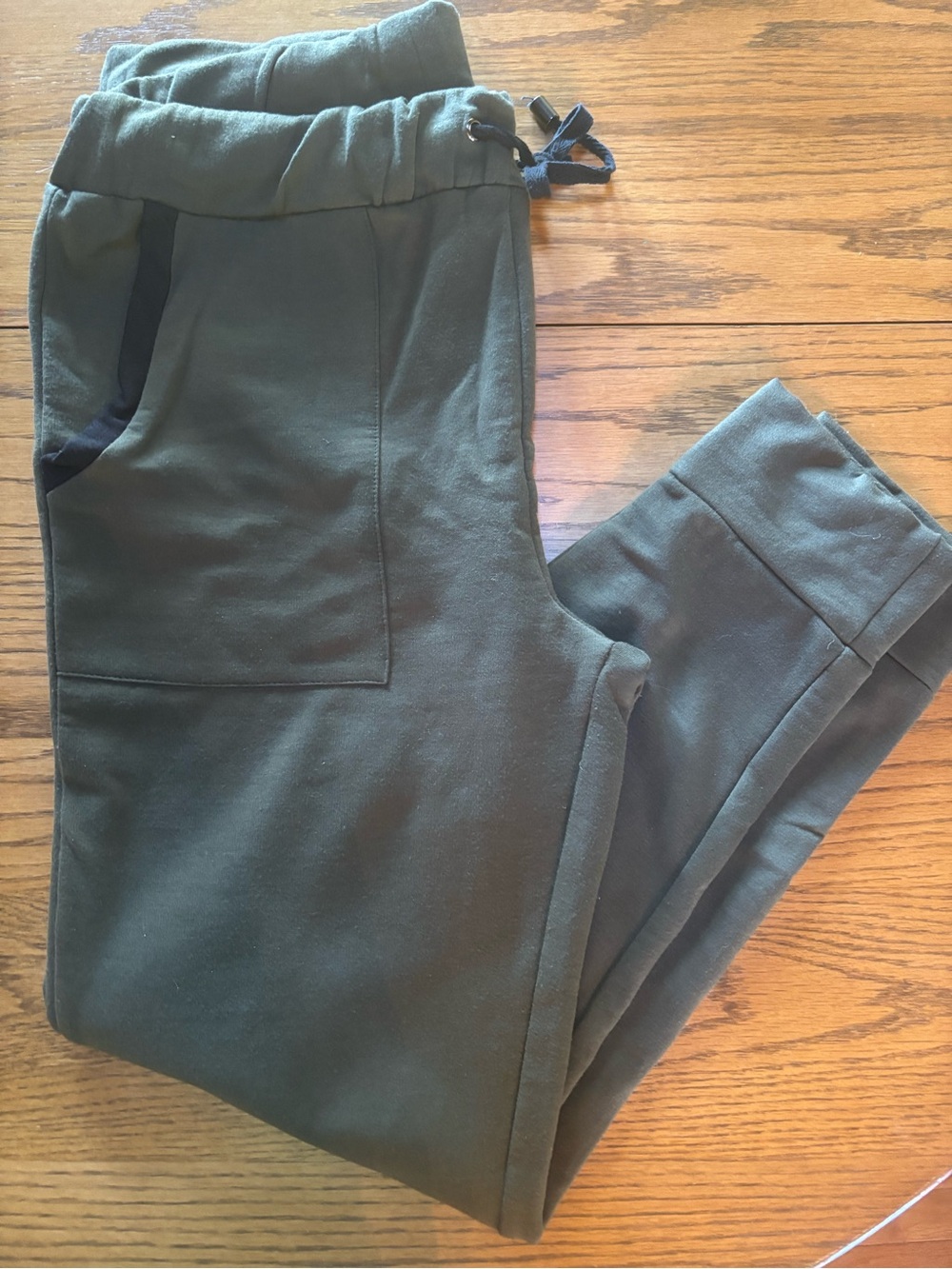 KEREN hart Green Jogger /Sweat Pant M
